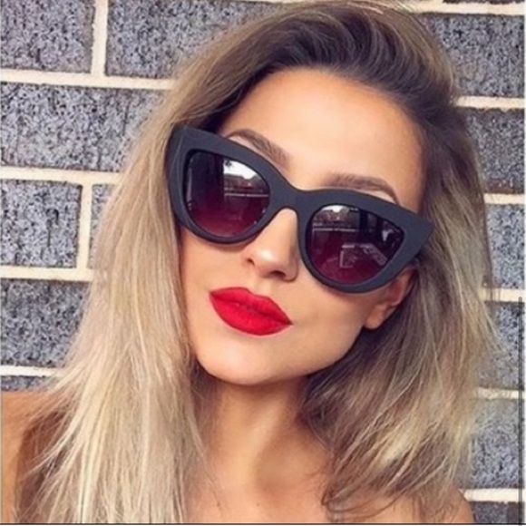 AMY Sunglasses - Picture 3 of 5